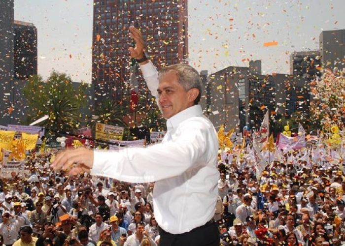 Mancera debe renunciar a su cargo como jefe de gobierno para lanzarse como candidato a la presidencia de México, fecha que se estima sea después del 17 de septiembre, cuando presente su quinto informe de gobierno. 