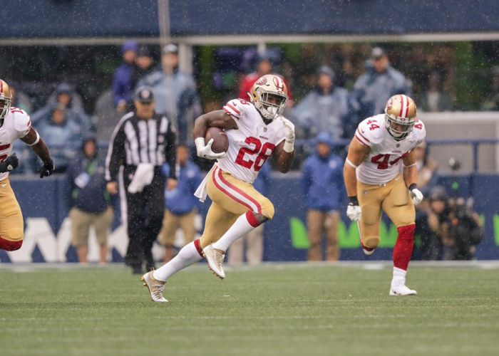 49ers y Rams chocan en duelo divisional en el inicio de la Semana 3