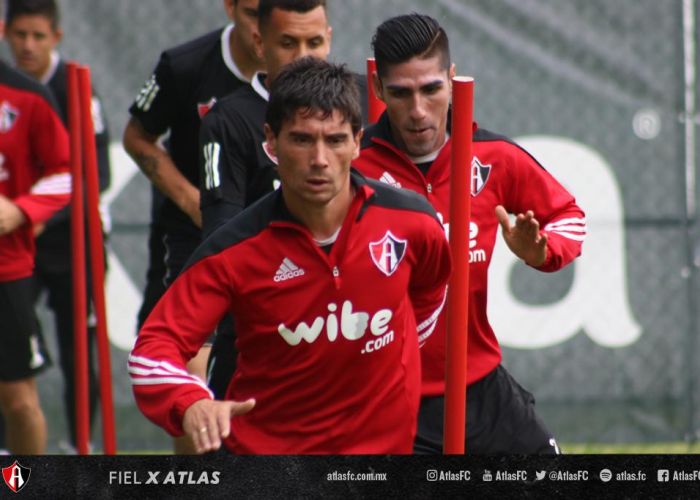 Atlas y Veracruz se enfrentan en la cancha del estadio Jalisco