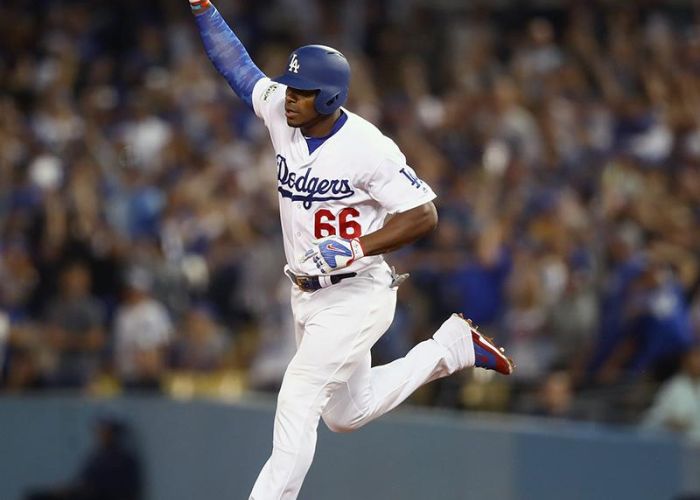 Dodgers gana la serie 1-0 sobre los Cubs