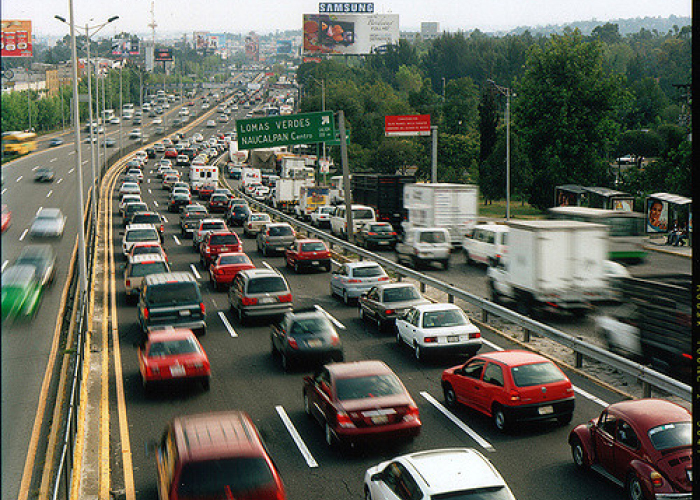 Hoy No Circula, 8 de diciembre. Foto: Lomas Verdes/Wikimedia