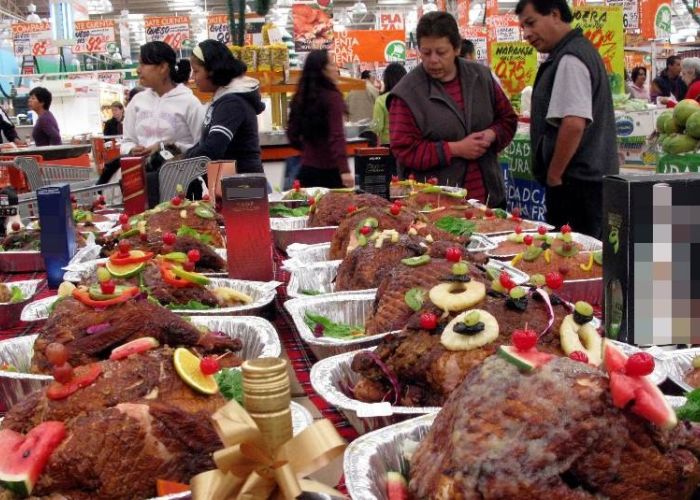 En la cena navideña los mexicanos pueden consumir hasta 2 mil 500 calorías, las necesarias para todo un día.