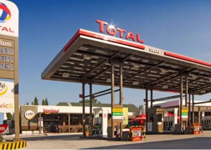 La petrolera francesa "Total" inaugura su primera gasolinera en Paseo de la Reforma, México, CDMX, Ciudad de México, precios