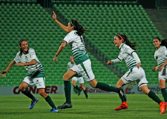 Santos Femenil. Foto: Santos/Twitter @jorgevictor23