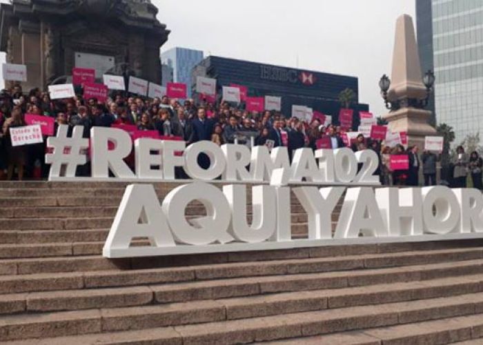 Meade, Anaya y López Obrador decidirán si aceptan el reto de hacer que los legisladores de sus bancadas reformen el artículo 102 constitucional.