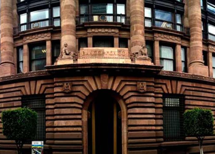 Desde 1999 la página del Banco de México tiene registro de la encuesta sobre expectativas económicas a especialistas del sector privado.