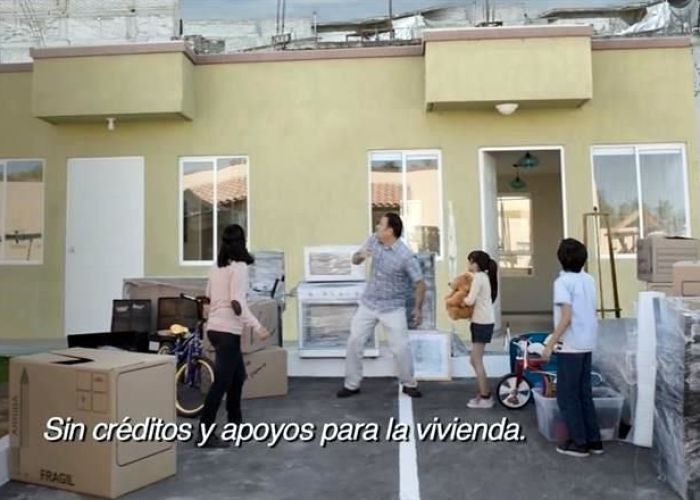 “Imagina un día sin atención médica para ti y tu familia. Un día sin desayunos escolares para los más necesitados. Sin créditos y apoyos para la vivienda. Sin maestros, escuelas ni educación gratuita”