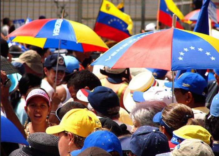 Los venezolanos que tramitaron su tarjeta de residencia permenente aumentaron en 18% en comparación con el 2013
