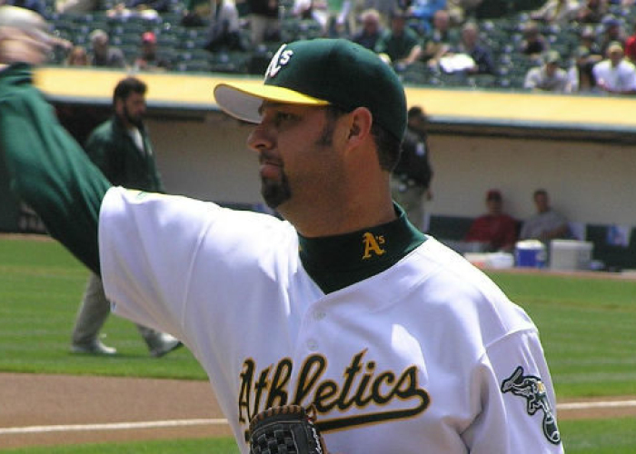 El ex beisbolista Esteban Loaiza transportaba droga en un sofisticado compartimento de su vehículo. Foto: wikicommons