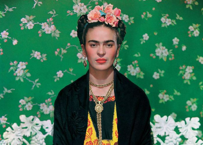Foto: Frida Kahlo / Twitter @V_and_A