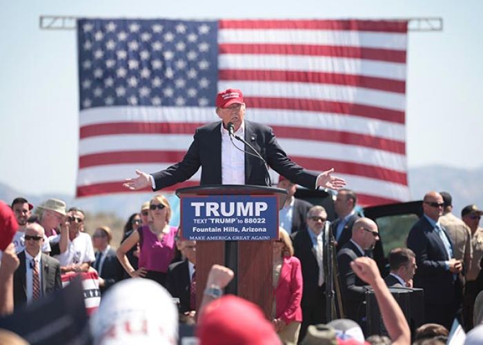 Los candidatos presidenciales enfrentan la posibilidad de por lo menos dos años más de Donald Trump (Foto: Gage Skidmore)