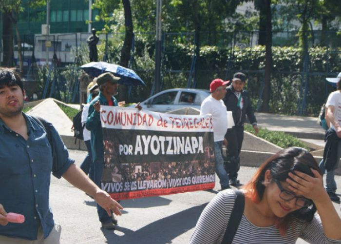 Ayotzinapa manifestación/ Fuente; Wikimedia Commons