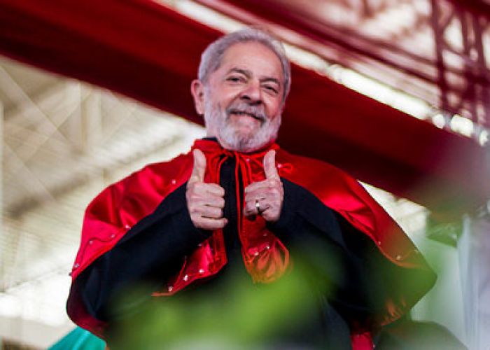 Las políticas de aumento en el gasto público iniciados por Lula en su mandato entre 2003 y 2011 fueron parte del problema económico que ahora Brasil debe resolver. Foto: Mídia Ninja (CC-BY-NC)