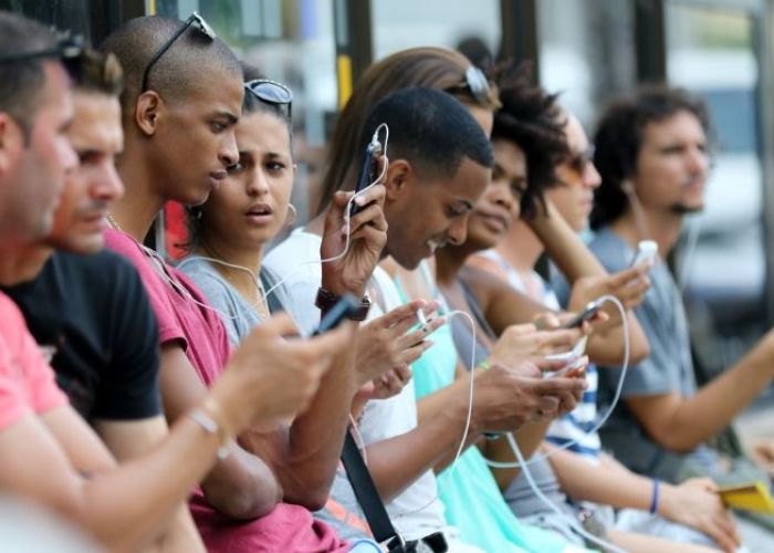 Parte de la obligaciones para dar internet en Cuba es que no se utilice un software con sistemas critográficos. Foto: Mediatelecom