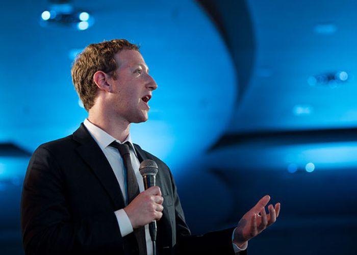 Mark Zuckerberg lleva tiempo negando que Facebook sea una compañía de medios (Foto: Pete Souza)