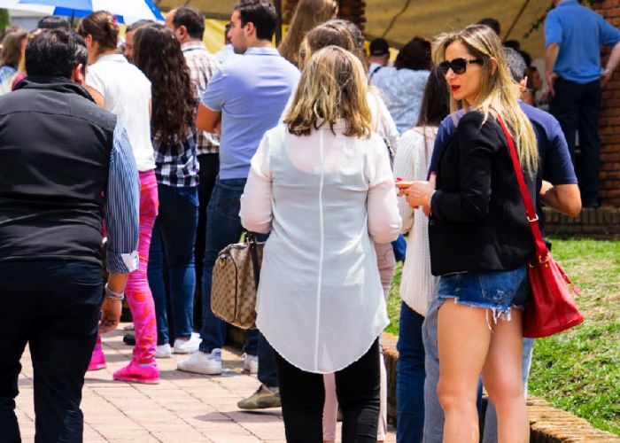 Ciudadanos de las zonas más lujosas de la ciudad llegaban temprano a votar.