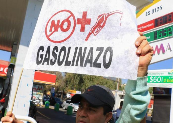 AMLO promete que no habrán gasolinazos. Foto: Cuartoscuro