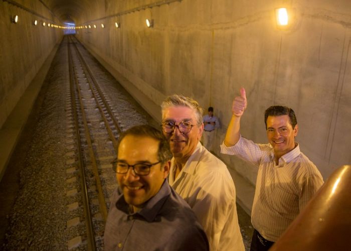 Peña Nieto en la inauguración del Túnel Ferroviario de Colima
