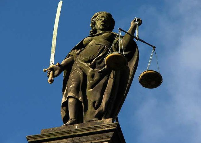 Las autoridades tienen la opción de resolver las denuncias a través de sentencias que no incluyan un encarcelamiento, sin embargo, su utilización es mínima. Foto: Hans Splinter / algunos derechos reservados.