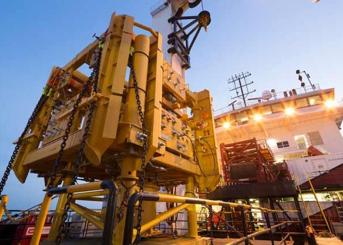 Fondos de cobertura europeos estimaron una duplicación en el precio del petróleo tras el inicio de las sanciones a Irán.