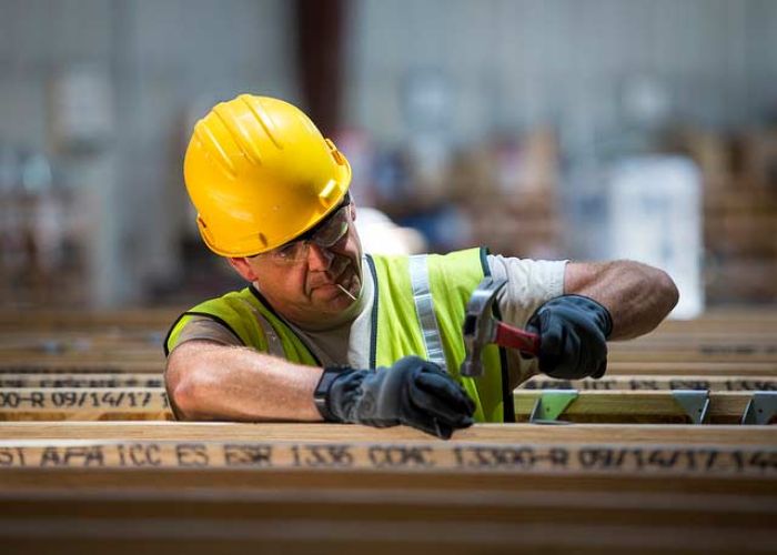 Las empresas de construcción están entre las tres que más solicitan créditos bancarios. Foto: Minnesota National Guard