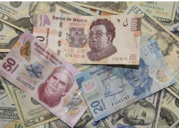 El peso se depreció frente al dólar 2.8% en el mes de agosto de 2018.