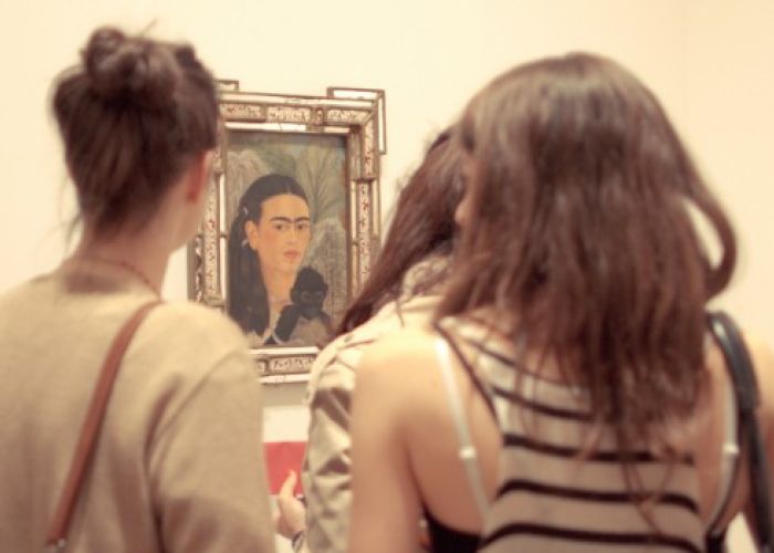 Retrato de Frida Kahlo en el Museo de Arte Moderno, NY (Flickr-creative commons)