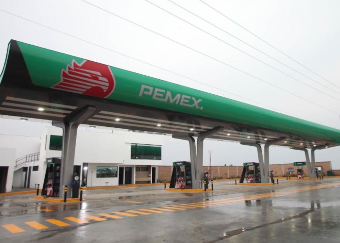  Más del 70% de las gasolinas que se consumen en México proviene del extranjero. Foto:Cortesía Pemex.
