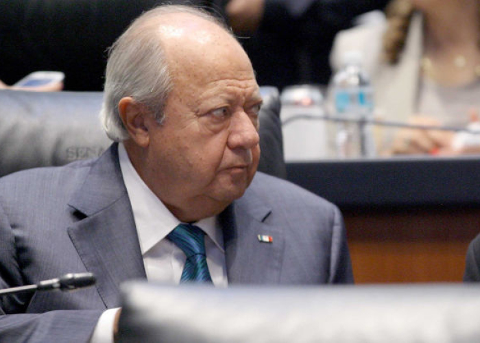 Carlos Romero Deschamps, secretario general del sindicato petrolero. Foto: Senado PRI.