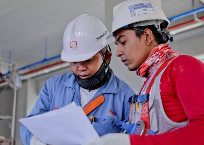 Las actividades secundarias representan el 30% del valor total de la economía y la construcción por si sola el 7.5%, una baja en estos rubros implica un duro golpe a la economía.
