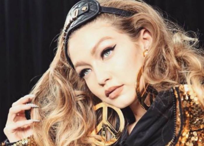 Foto que se tomó Gigi Hadid en el backstage del desfile. (Foto: Instagram @gigihadid).