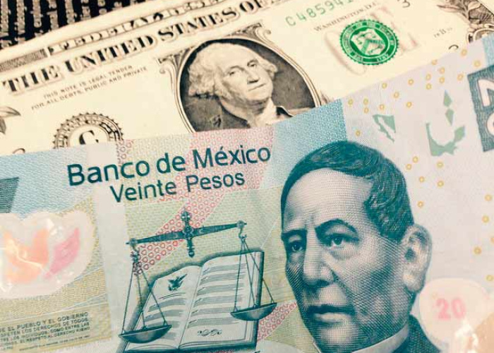 Este martes el dólar interbancario volvió a cerrar por encima de los 20 pesos por unidad. Foto: Héctor Archundia/algunos derechos reservados.