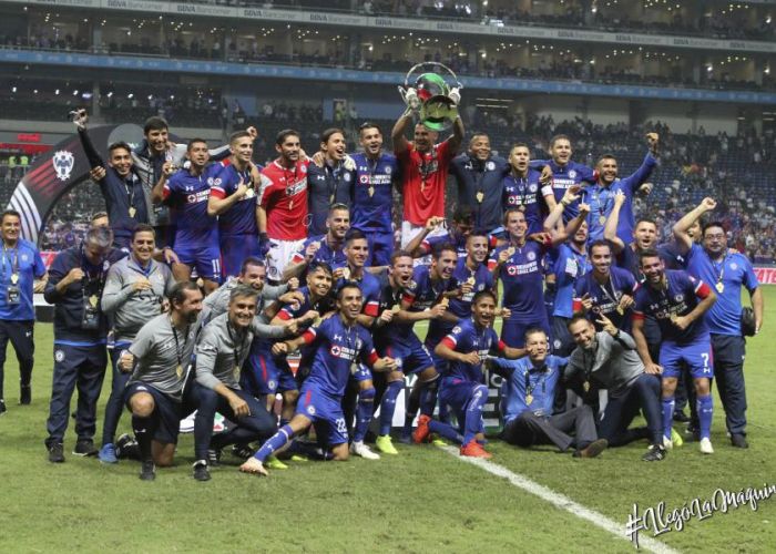 Parte de la investigación es el corroborar el fin de la práctica del "pacto de caballeros" y el cambio en las reglas del fichaje de los jugadores. Foto: Cruz Azul 