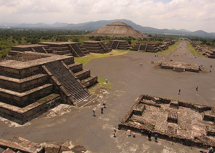 Teotihuacán, vista desde la Pirámide de la Luna (Foto: flickr wnhsl).