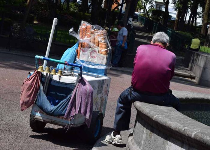 Mientras que los empleos mejor remunerados tuvieron una tendencia a la baja en el sexenio, las condiciones críticas de ocupación alcanzaron niveles récord. (Foto:Reginaesc)