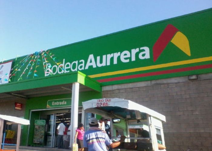 Aurrera aporta más del 45% de los ingresos de Walmart México. Foto: JOSEFCO10