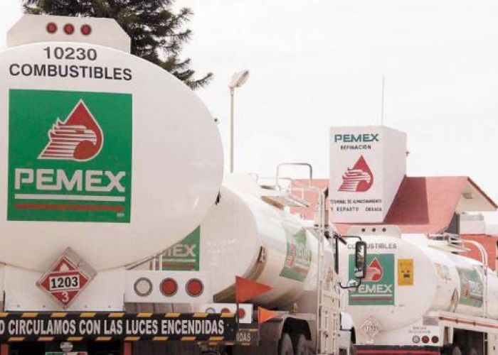 El nuevo proyecto de la SCT obligaría a las unidades transportadoras de hidrocarburos a contar con un seguro de más de millón y medio de pesos.