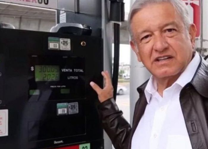 López Obrador, presidente electo, criticó el alza de precios de gasolinas en un video publicado en Facebook en 2018.
