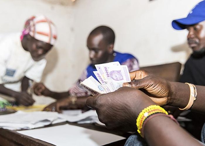 Después de que en 2019 los ingresos por remesas en los países de ingresos medios y bajos alcanzara un récord, el Banco Mundial estimó en abril que las remesas caerían 19.3% en América Latina y el Caribe (Foto: Banco Mundial)