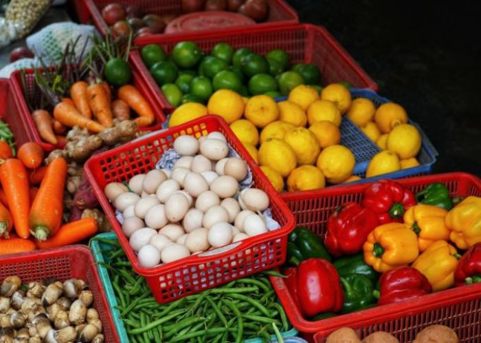 Los precios de las frutas y verduras se incrementaron 2.88% en mayo respecto de abril, informó Inegi.. 