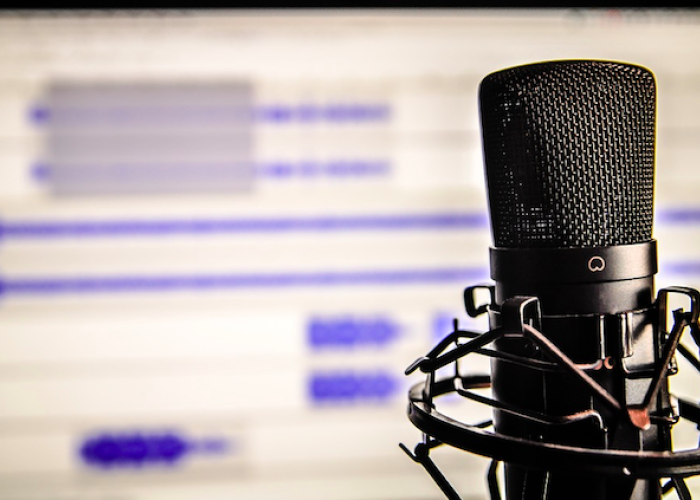 Se prevé que Facebook vea atractivo incluir anuncios en los podcast.