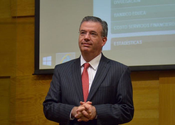 Alejandro Díaz de León, gobernador del Banco de México.