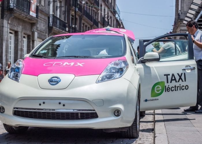 En agosto pasado la venta de autos eléctricos e híbridos fueron apenas 5% de las ventas de vehículos ligeros (Foto: Sedema CDMX)