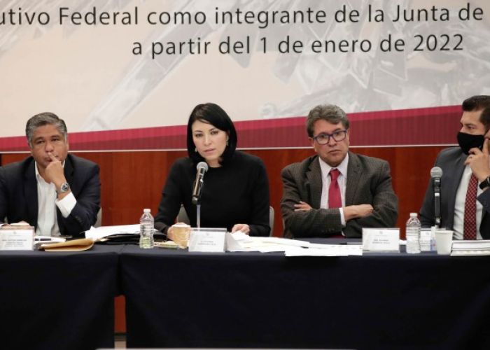 Victoria Rodríguez compareciendo ante la Comisión de Hacienda del Senado. (Foto: @senadomexicano)