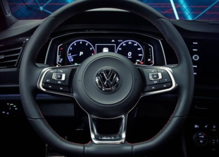 Uno de los cambios más comunes es remplazar los velocímetros digitales por versiones analógicas. (Foto: VW México)