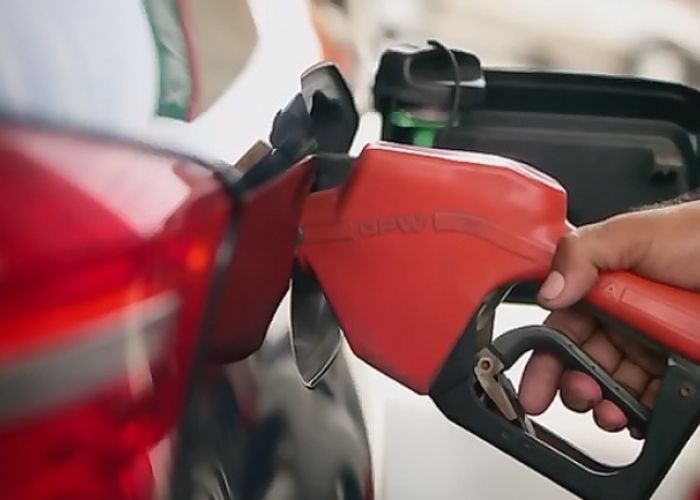 El IEPS sobre la gasolina, cigarrillos y refrescos serán los únicos impuestos federales en actualizarse. (Foto: Gobierno de México)