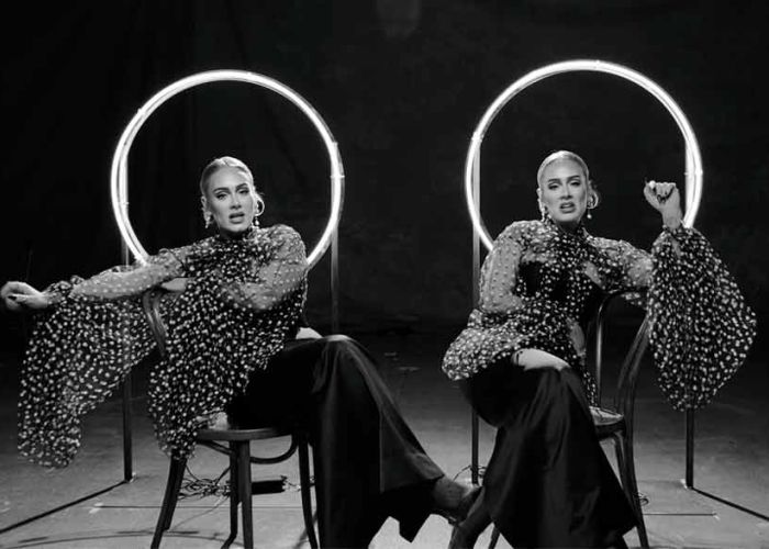 Adele estrenó el videoclip de "Oh My God", una canción de su nuevo álbum.