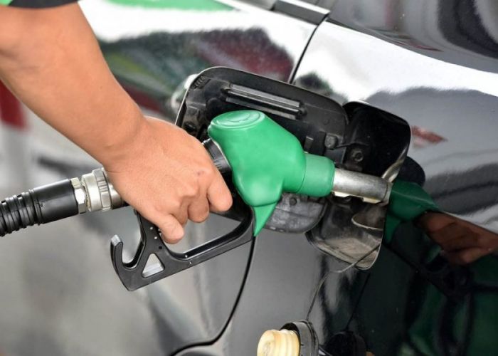 La gasolina magna costaría alrededor de 26.5 pesos por litro de no ser por el subsidio. (Foto: Gobierno de México)