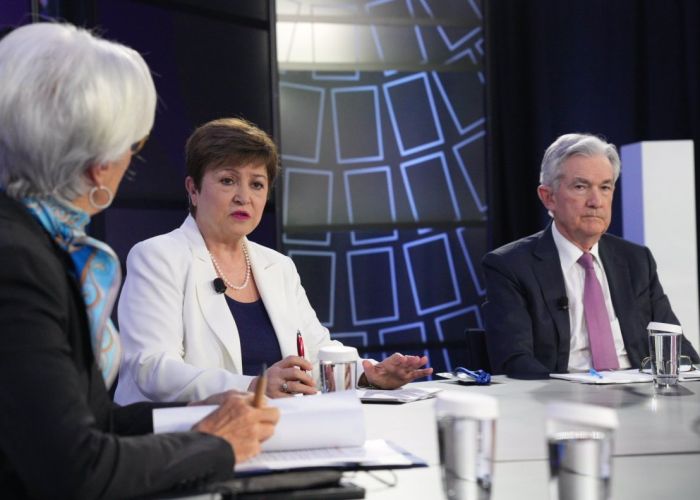 Jerome Powell junto a Christine Lagarde y Kristalina Georgieva durante el panel organizado por el FMI. (Foto: @IMFLive)