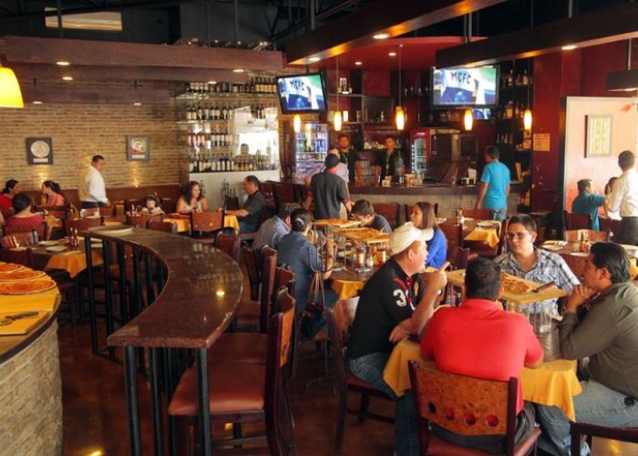El incremento de los precios en restaurantes y hoteles fue de 10.44% anual en la primera quincena de junio (Foto: Coepris, SLP)